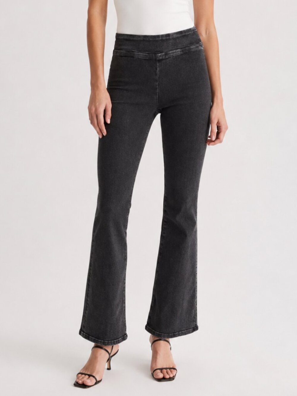 Frame Denim Le Crop Mini Boot Pull-On Stretchy Denim Pants Washed Black Size‎ 2